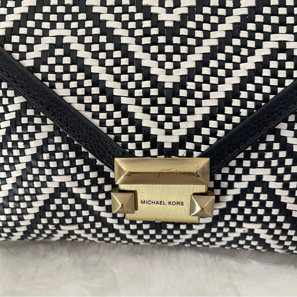 Michael Kors Chevron Woven Patterned Two Way Shoulder Or Crossbody Purse - Picture 9 of 16